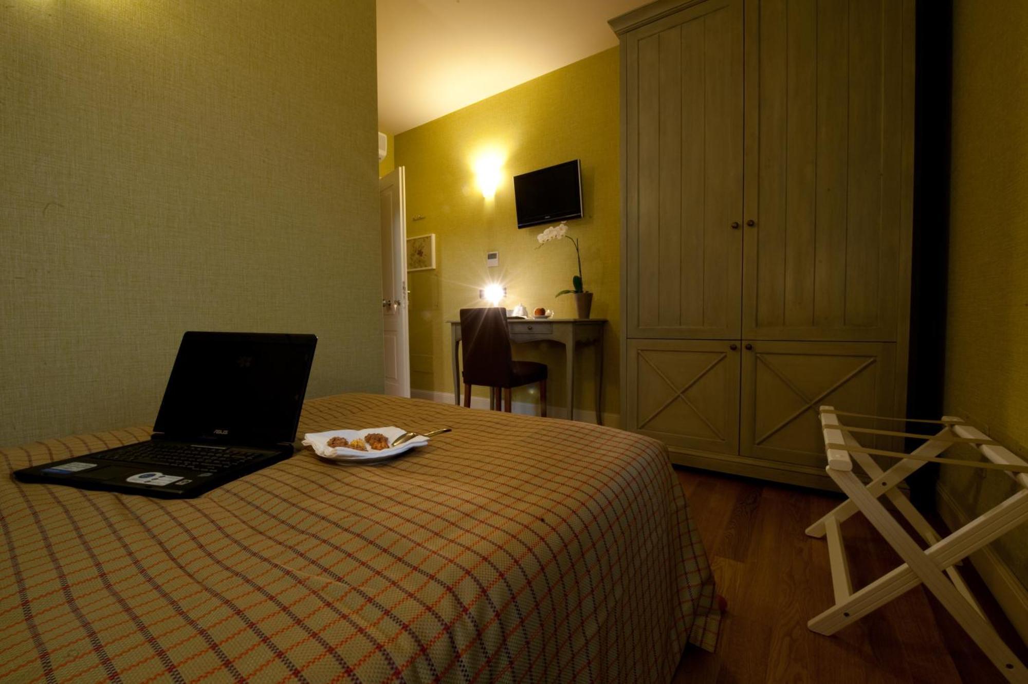 Hotel Locanda Stendhal Colorno Exterior photo